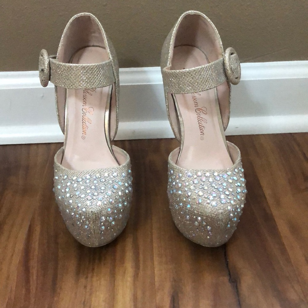 High heel shoes
